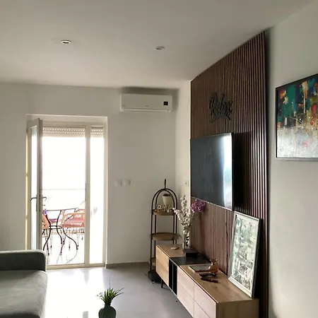 Melanie Apartman *