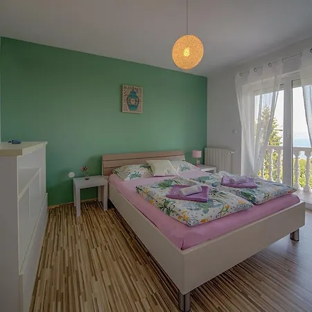 Melanie Apartman