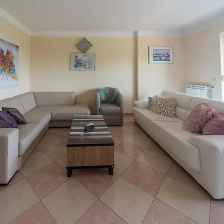 Melanie Apartament